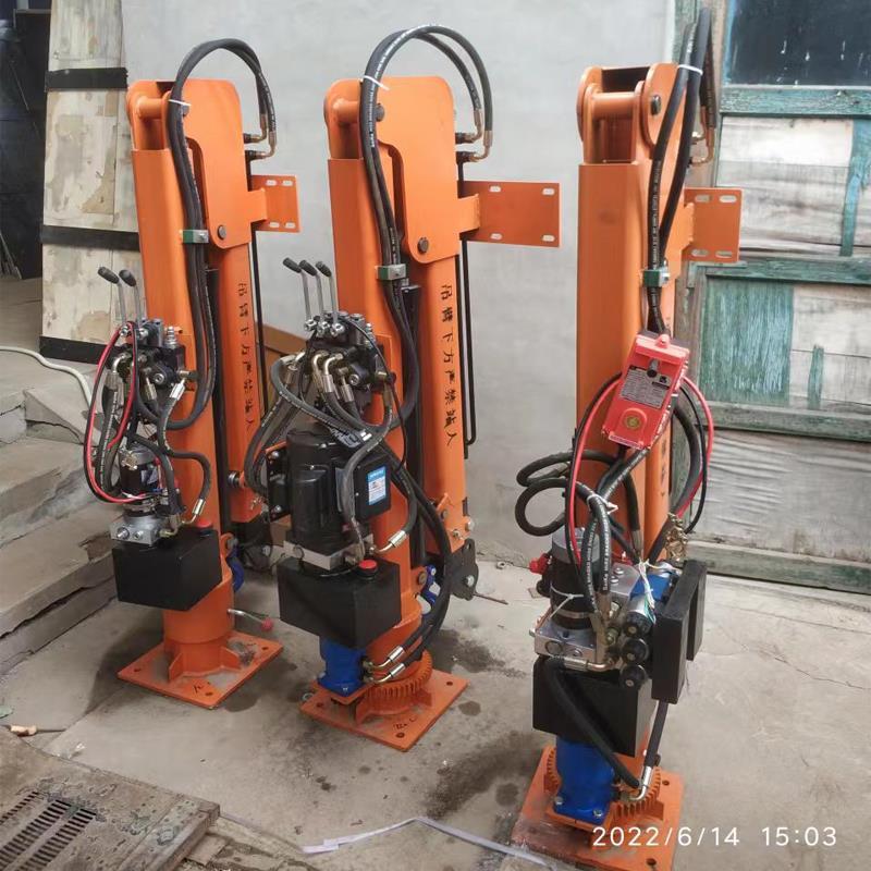 清河门区重汽蓝牌随车吊 3.2吨 国六动力强 液压驱动 农用自卸起重机